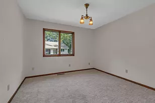 276 Waite Ave S, Saint Cloud, MN 56301 - Photo 18