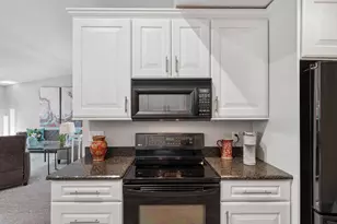 6368 Pheasant Ct, Edina, MN 55436 - Photo 10
