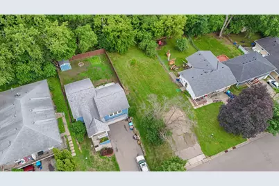 3204 Grimes Avenue N, Robbinsdale, MN 55422 - Photo 8
