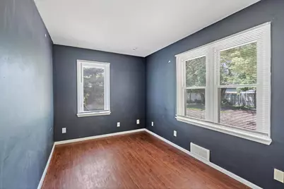 910 Wilson Avenue, Saint Paul, MN 55106 - Photo 16