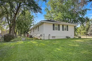 160 109th Ave NE, Blaine, MN 55434 - Photo 6