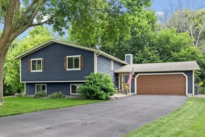 7023 Park View Lane, Eden Prairie, MN 55346 - Photo 2