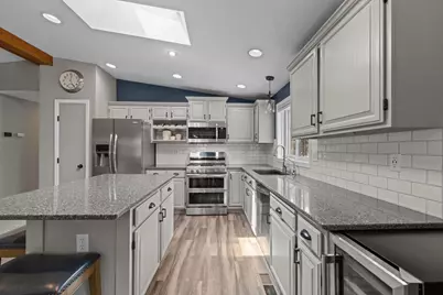 7023 Park View Lane, Eden Prairie, MN 55346 - Photo 8