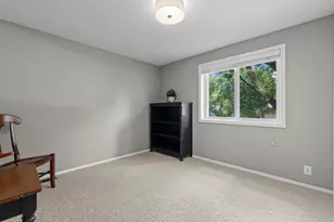 7023 Park View Ln, Eden Prairie, MN 55346 - Photo 24
