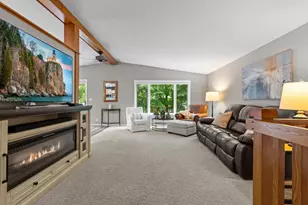 7023 Park View Ln, Eden Prairie, MN 55346 - Photo 4