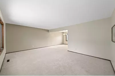 3016 Lakewood Drive N, Maplewood, MN 55109 - Photo 6