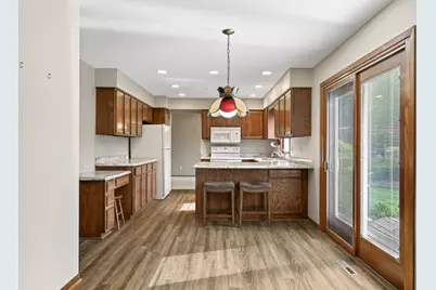 3016 Lakewood Drive N, Maplewood, MN 55109 - Photo 12