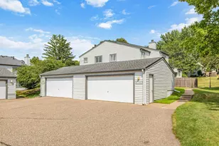 3459 Highlander Dr, Eagan, MN 55122 - Photo 12