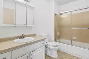 3459 Highlander Dr, Eagan, MN 55122 - Photo 6