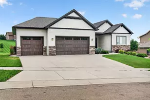 1936 Kerry Dr NE, Rochester, MN 55906 - Photo 54