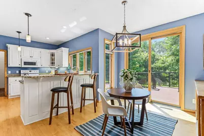 2413 Bridle Creek Trail, Chanhassen, MN 55317 - Photo 8
