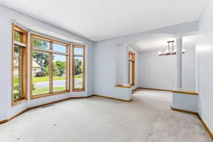 2413 Bridle Creek Trail, Chanhassen, MN 55317 - Photo 14