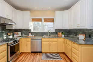 1917 Summit Ave, Saint Paul, MN 55105 - Photo 4