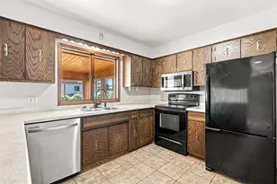 551 6th St E, Hector, MN 55342 - Photo 10