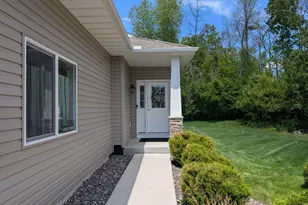 6230 Boulder Ridge Dr, Rockford, MN 55373 - Photo 2