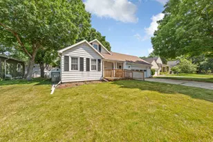 128 Rose St, Mankato, MN 56001 - Photo 1