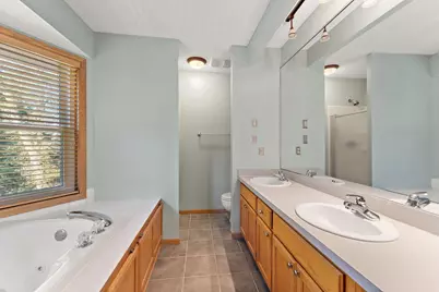 1946 Lochaven Alcove, Woodbury, MN 55125 - Photo 24