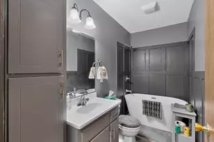 5746 Logan St SE, Rochester, MN 55904 - Photo 32