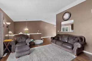 5746 Logan St SE, Rochester, MN 55904 - Photo 6