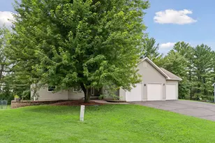 503 Hillcrest Dr, Roberts, WI 54023 - Photo 2