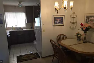 341 Winifred St E, Saint Paul, MN 55107 - Photo 8