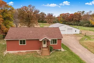 3135 Quarry Rd NE, Sauk Rapids, MN 56379 - Photo 2