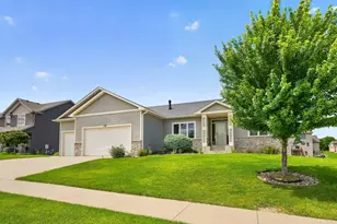3413 Stonehedge Dr NE, Rochester, MN 55906 - Photo 2