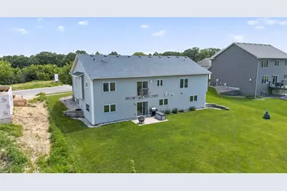 3413 Stonehedge Drive NE, Rochester, MN 55906 - Photo 52