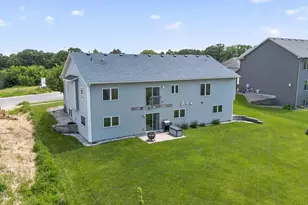 3413 Stonehedge Dr NE, Rochester, MN 55906 - Photo 52
