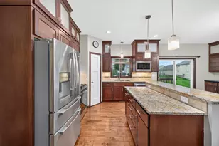 3413 Stonehedge Dr NE, Rochester, MN 55906 - Photo 10