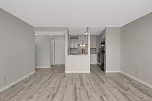 66 9th St E, Saint Paul, MN 55101 - Photo 10