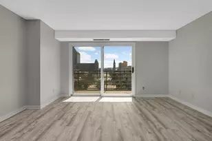 66 9th St E, Saint Paul, MN 55101 - Photo 6