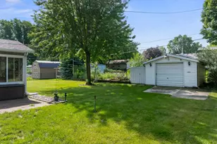 605 14th St NE, Owatonna, MN 55060 - Photo 6