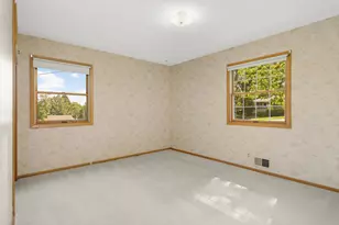 2878 Meadowlark Ln, Maplewood, MN 55109 - Photo 32