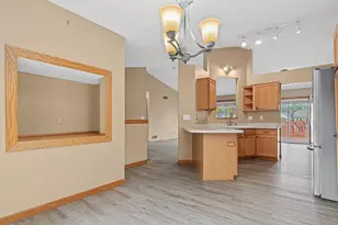 8417 Ashford Rd, Woodbury, MN 55125 - Photo 6