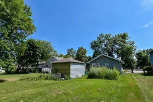 313 E Prairie Ave, Warren, MN 56762 - Photo 22