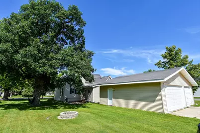 606 Kendall Avenue S, Thief River Falls, MN 56701 - Photo 42