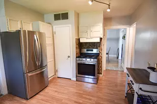 606 Kendall Ave S, Thief River Falls, MN 56701 - Photo 10