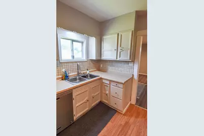 606 Kendall Avenue S, Thief River Falls, MN 56701 - Photo 16