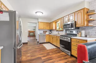 317 Emherst St, Winona, MN 55987 - Photo 8