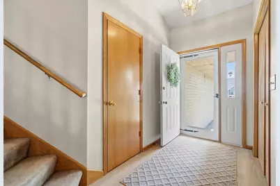 2537 Southcrest Avenue E, Maplewood, MN 55119 - Photo 12