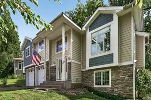 633 Burlington Rd, Saint Paul, MN 55119 - Photo 2