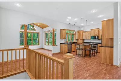 633 Burlington Road, Saint Paul, MN 55119 - Photo 16