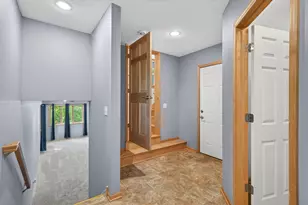 633 Burlington Rd, Saint Paul, MN 55119 - Photo 40