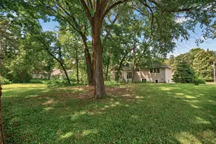 633 Burlington Rd, Saint Paul, MN 55119 - Photo 46