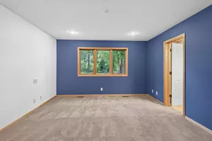 633 Burlington Rd, Saint Paul, MN 55119 - Photo 24