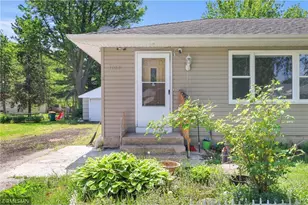 1066 Beatrice St, Eagan, MN 55121 - Photo 2