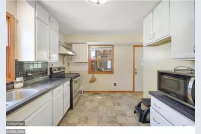 1066 Beatrice Street, Eagan, MN 55121 - Photo 14