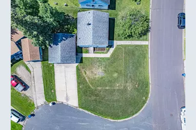 2714 Diane Lane, Hibbing, MN 55746 - Photo 6