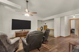 5626 N Innsbruck Ct, Fridley, MN 55432 - Photo 6